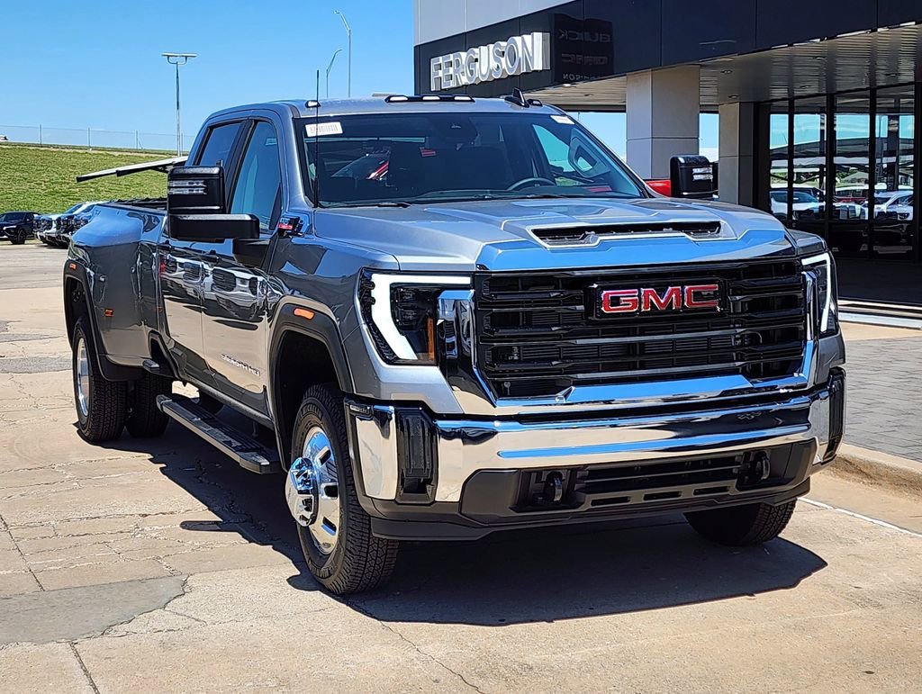 Sterling Metallic 2026 GMC Sierra 3500HD Pro Crew Cab LB DRW 4WD Pickup Truck Four-Wheel Drive Automatic