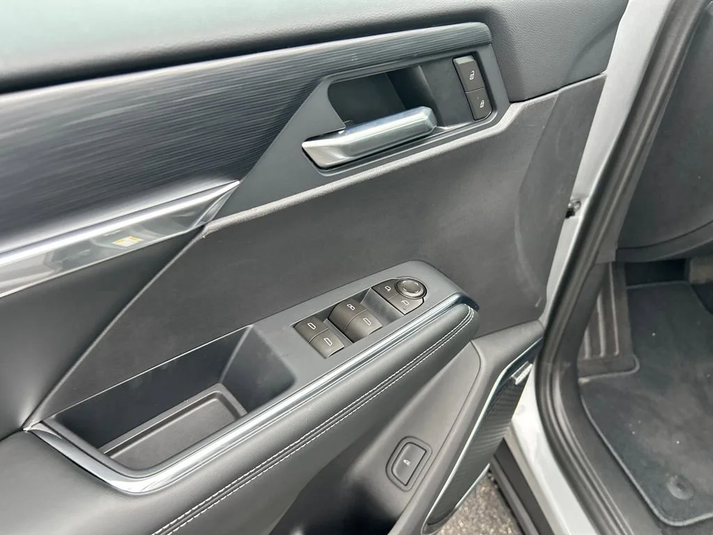 2026 GMC Acadia Elevation - Photo 15