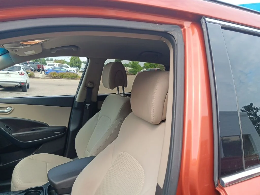 Used 2018 Canyon Copper Hyundai 2.4 Base image 28