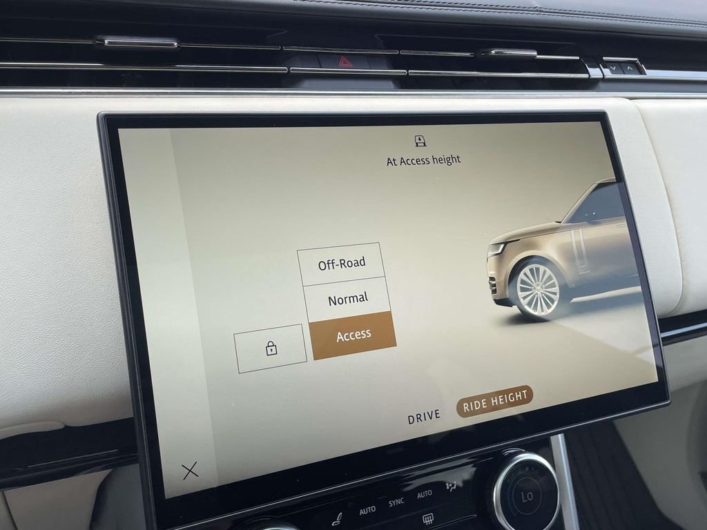 2023 Land Rover Range Rover SE - Photo 27