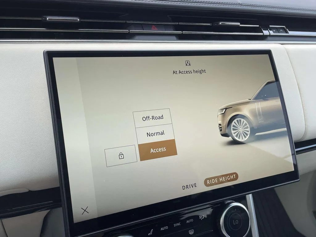 2023 Land Rover Range Rover SE - Photo 27