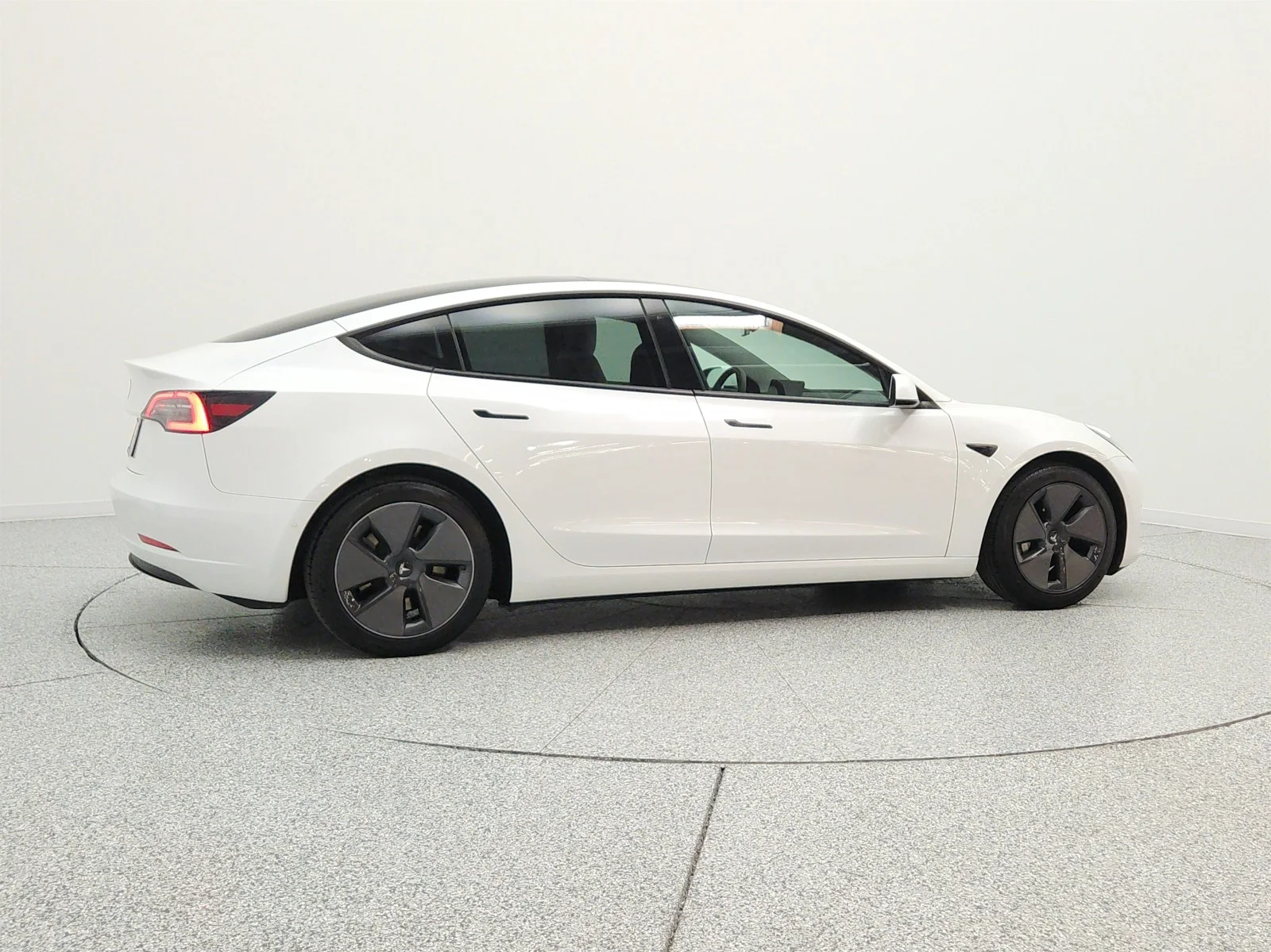 Used 2021 Pearl White Multi-Coat Tesla Standard Range Plus RWD image 5