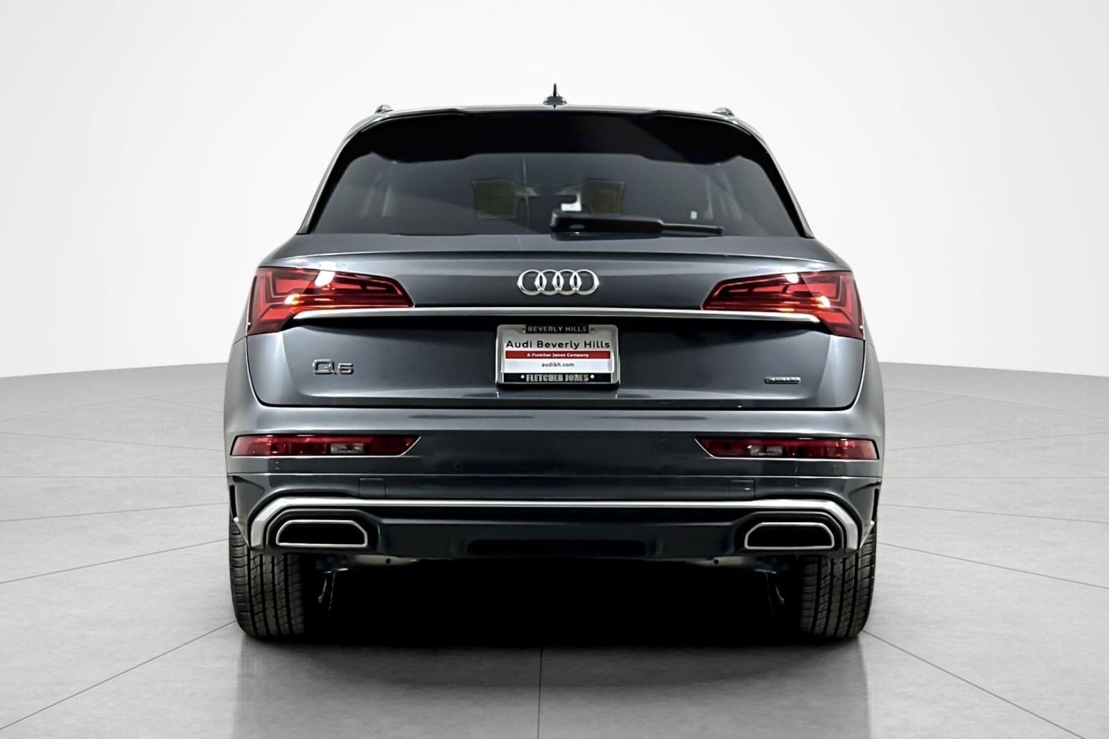 Used 2023 Daytona Gray Pearl Effect Audi S line Premium 45 TFSI quattro image 4
