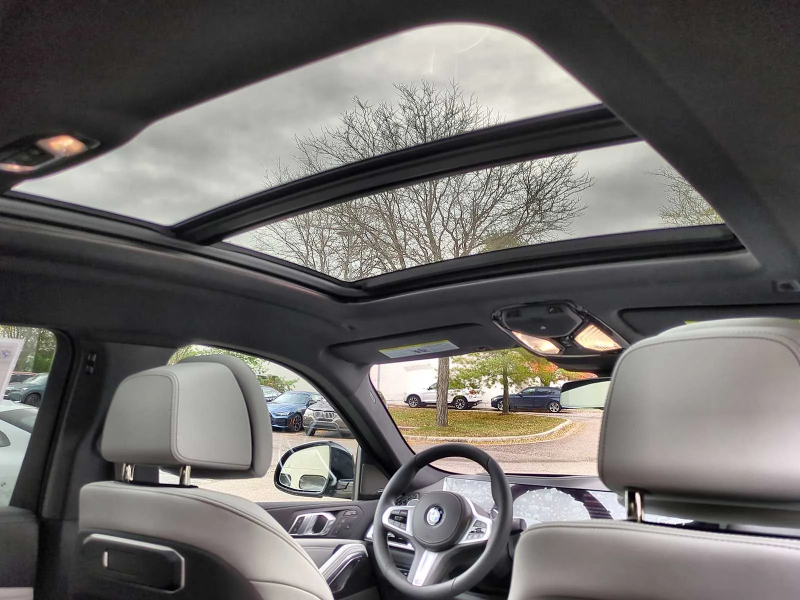 New 2026 Black Sapphire Metallic BMW xDrive40i image 22