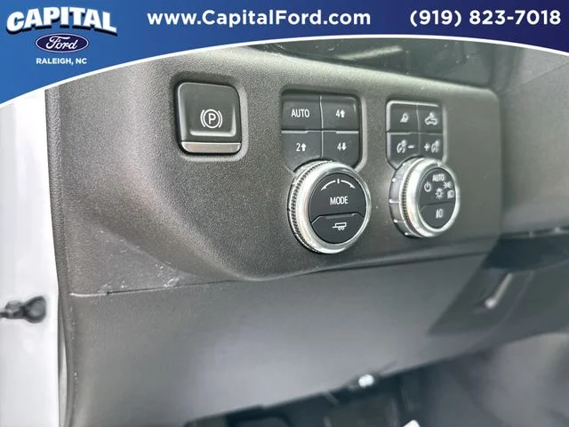 Used 2024 White GMC SLT image 21