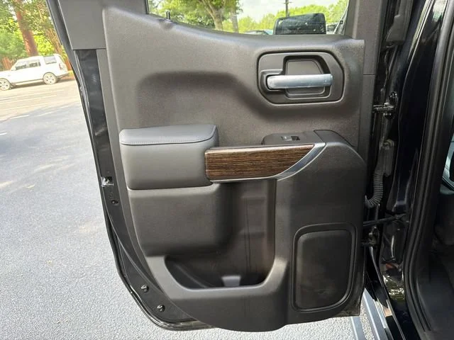 Used 2021 ONYX BLACK GMC Elevation image 21