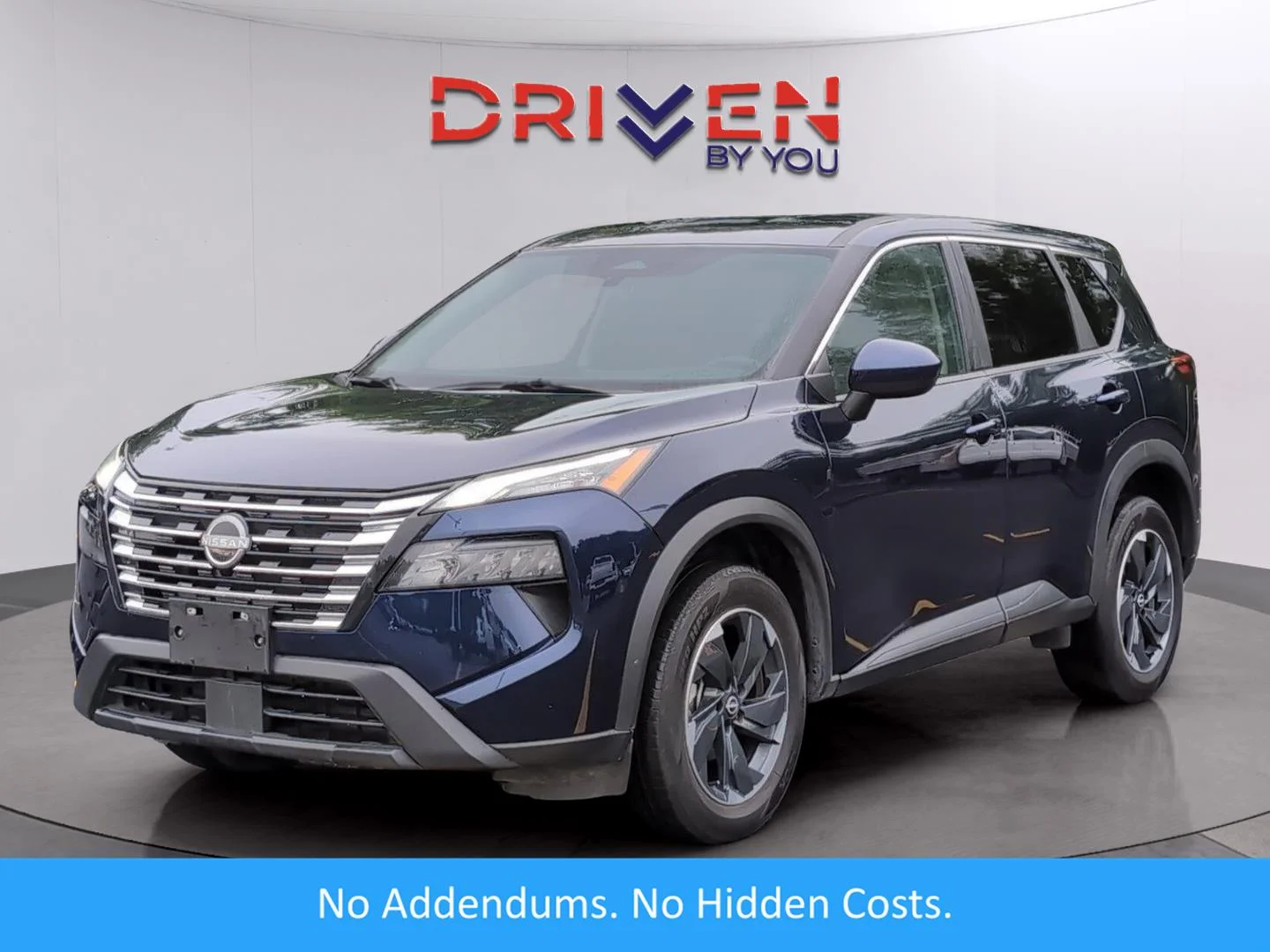 Used 2025 Deep Ocean Blue Pearl Nissan SV image 1