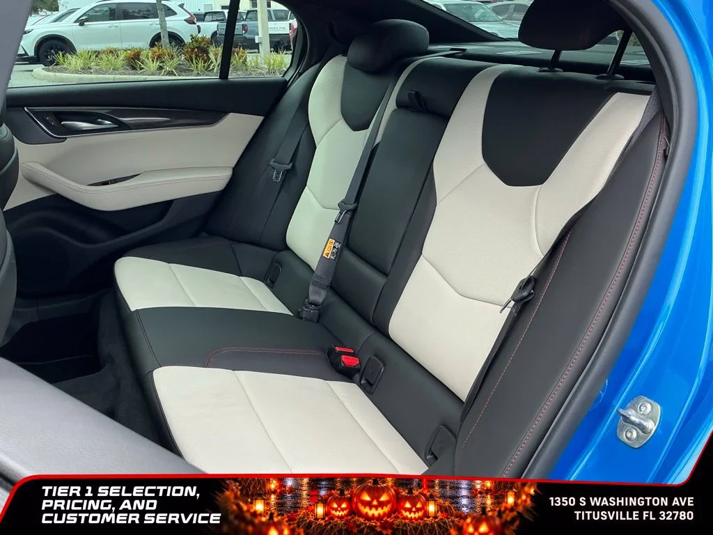 Used 2025 Coastal Blue Metallic Cadillac V-Series image 26