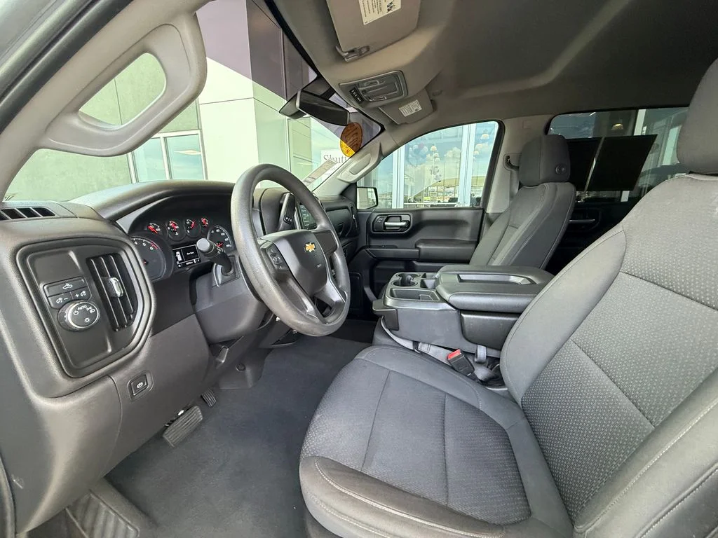 Used 2021 Gray Chevrolet Custom image 34