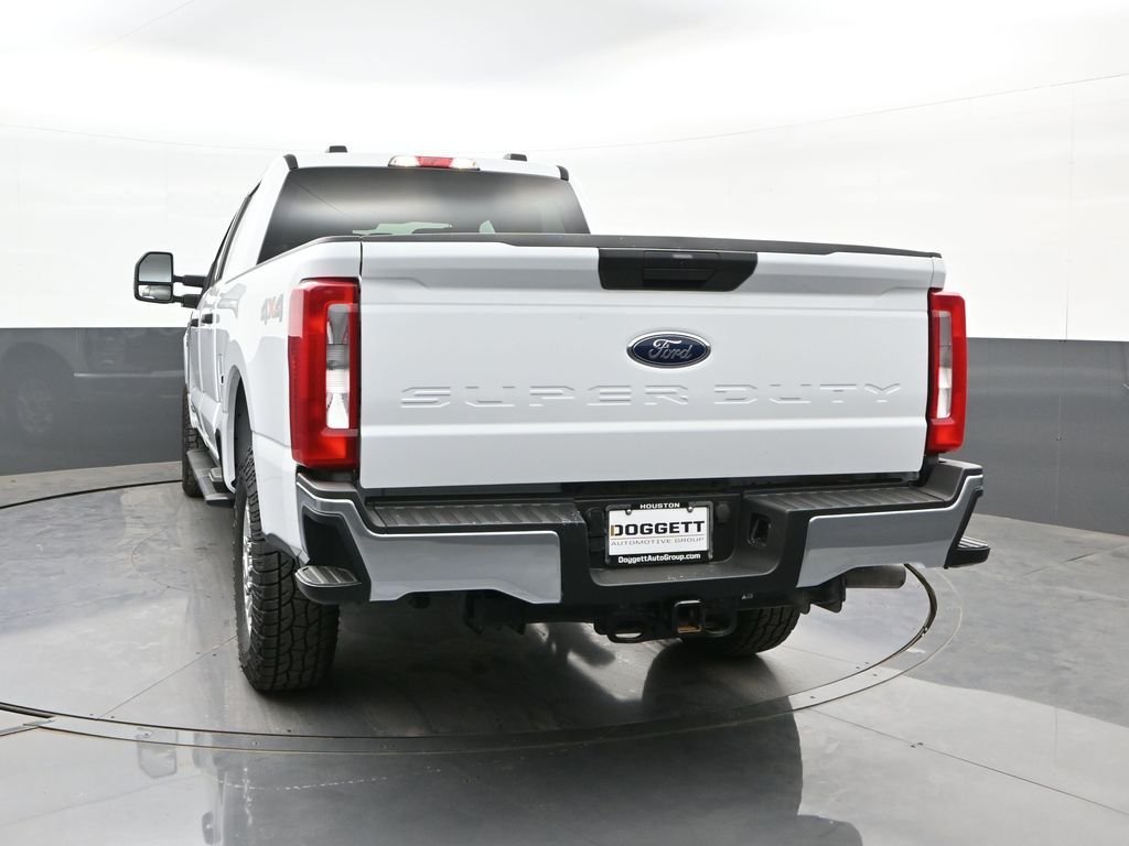 Used 2025 White Ford XLT image 8