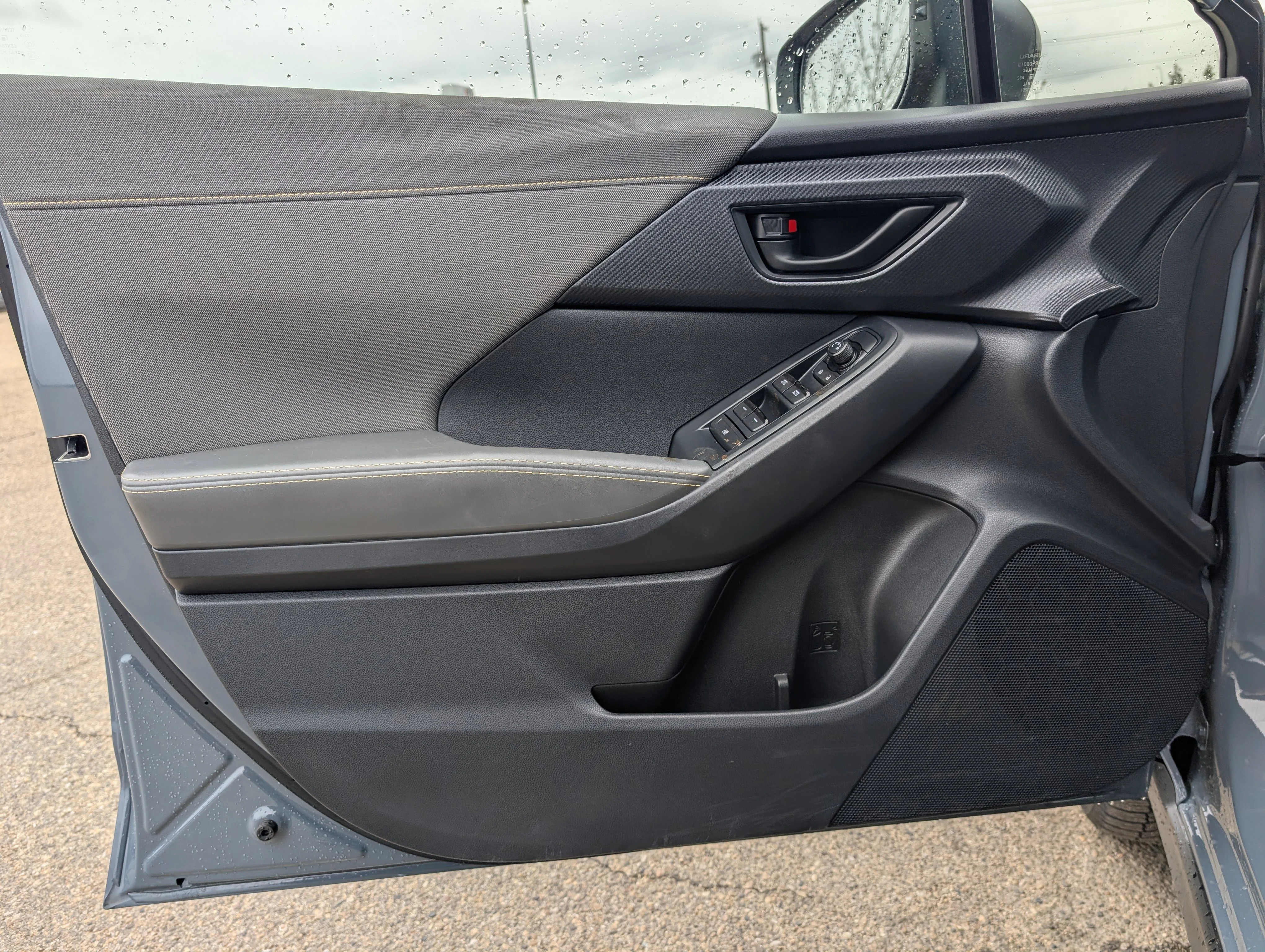 Used 2024 Blue Subaru Onyx image 17