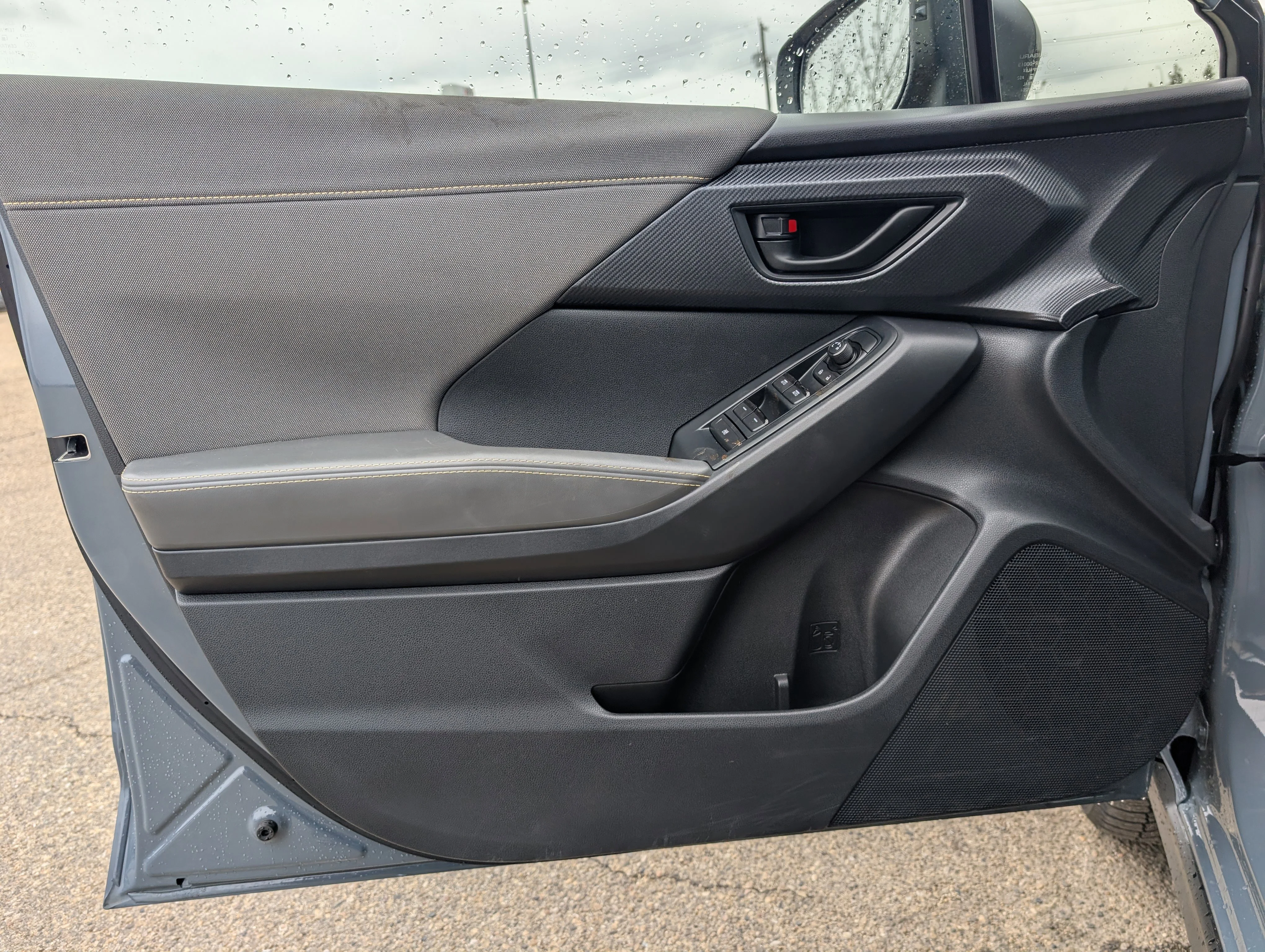 Used 2024 Blue Subaru Onyx image 17