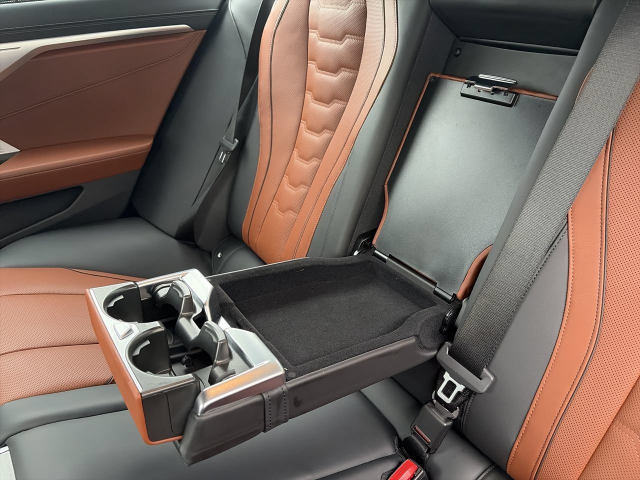 2026 BMW 8 Series 840i - Photo 33
