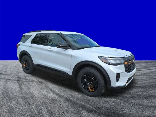 New 2026 Space White Metallic Ford Tremor® image 2