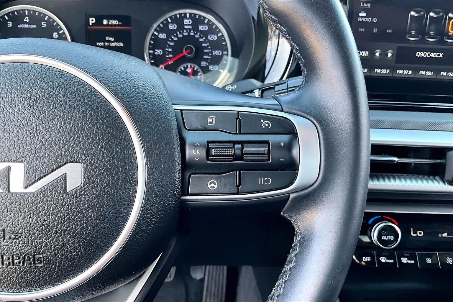 Used 2022 Wolf Gray Kia GT-Line image 23