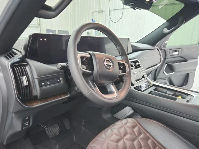 Used 2025 White Nissan Platinum Reserve image 18