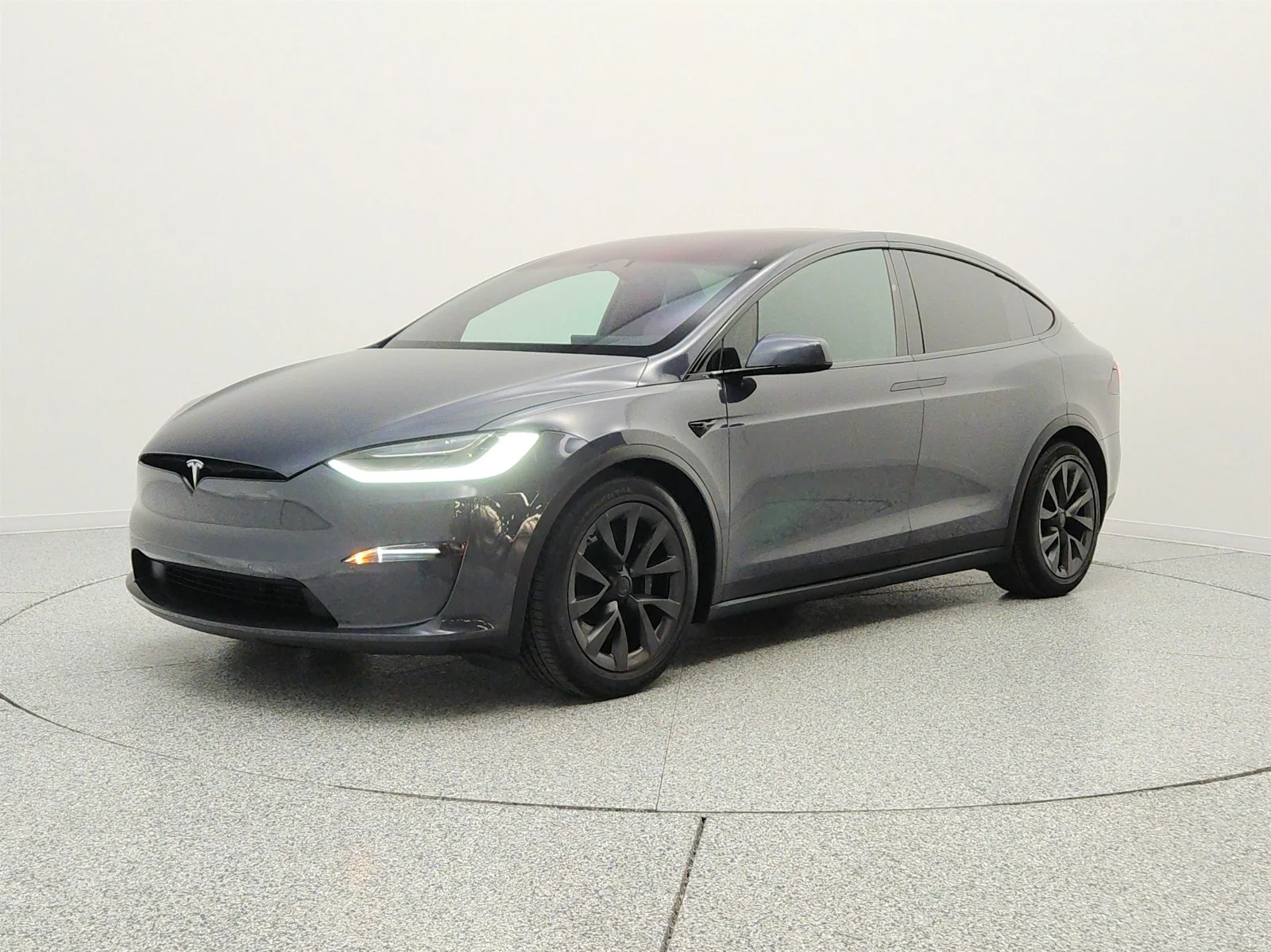 Used 2023 BLACK Tesla AWD image 1