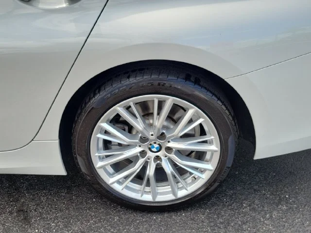 Used 2024 White BMW 330i image 9