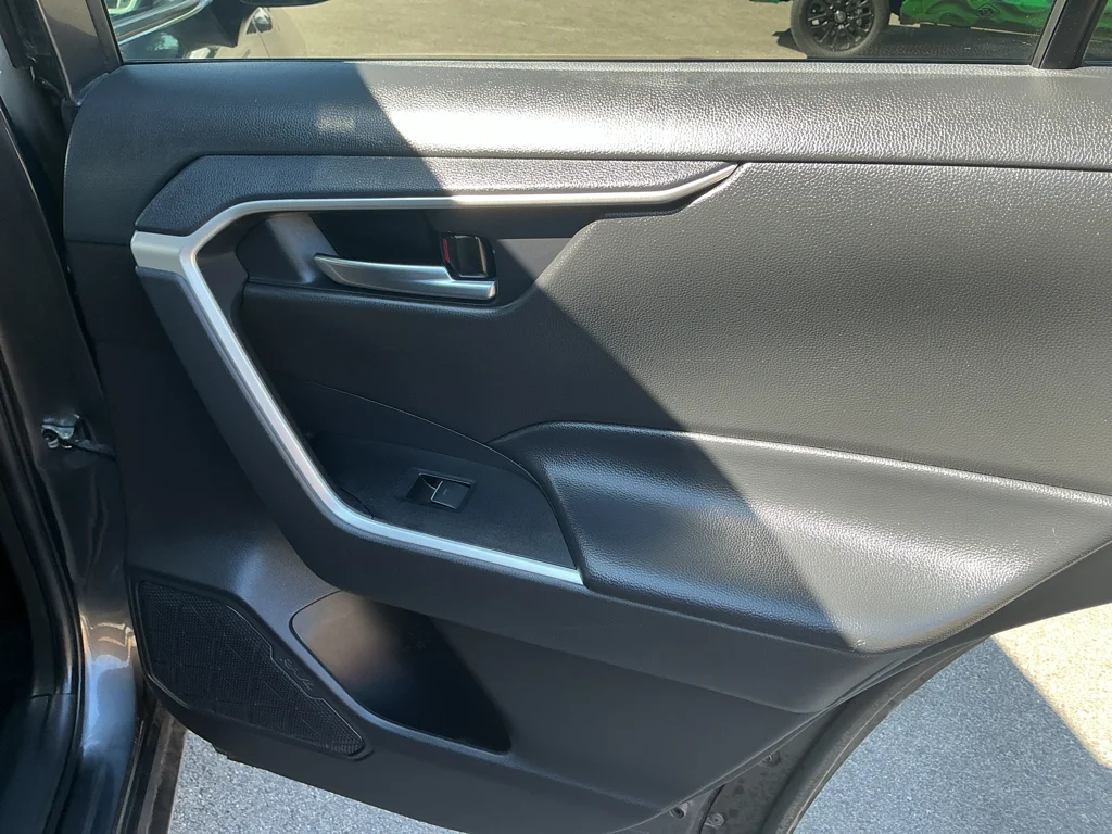 Used 2025 MAGNETIC GRAY METALLIC Toyota Hybrid XLE image 14