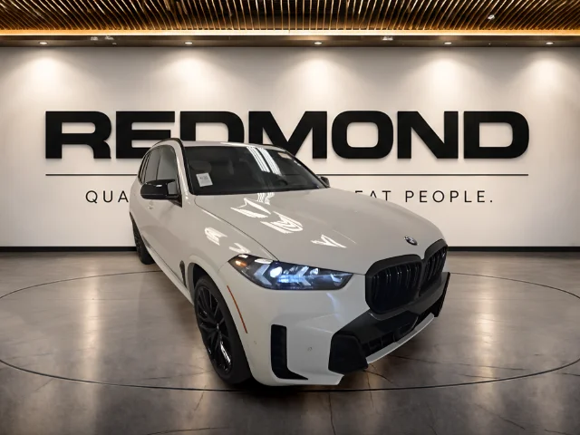 2025 BMW X5 M60i