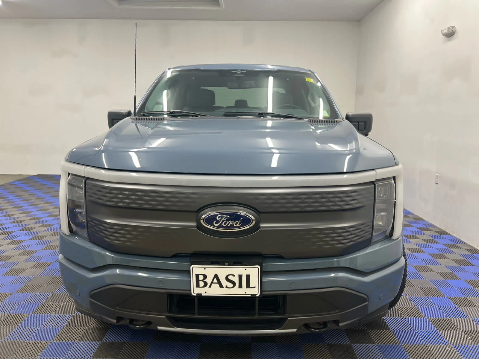 Used 2023 Azure Gray Metallic Tri-Coat Ford XLT image 2
