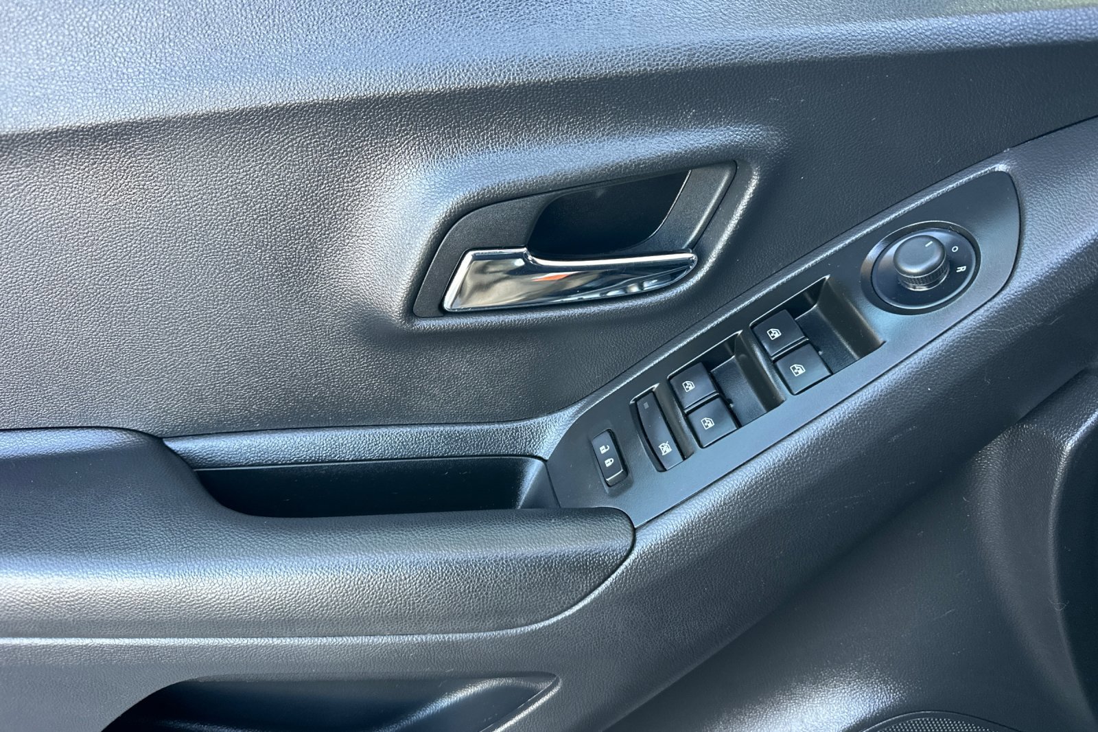 Used 2022 Midnight Blue Metallic Chevrolet LT image 11