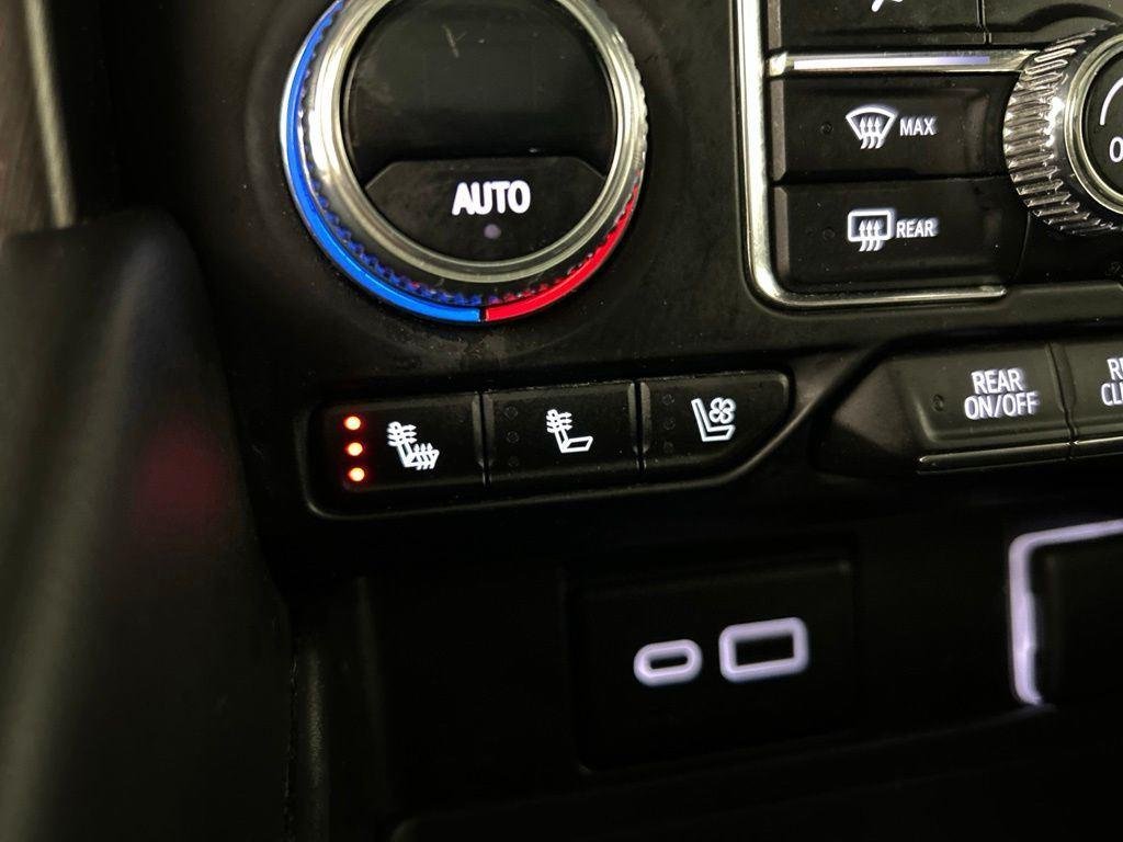 Used 2023 Sterling Metallic GMC AT4 image 34