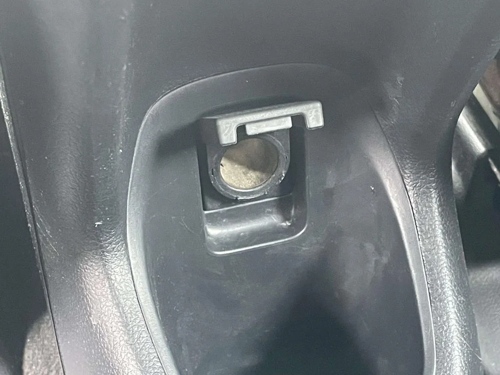 Used 2021 Lunar Silver Metallic Honda LX image 11