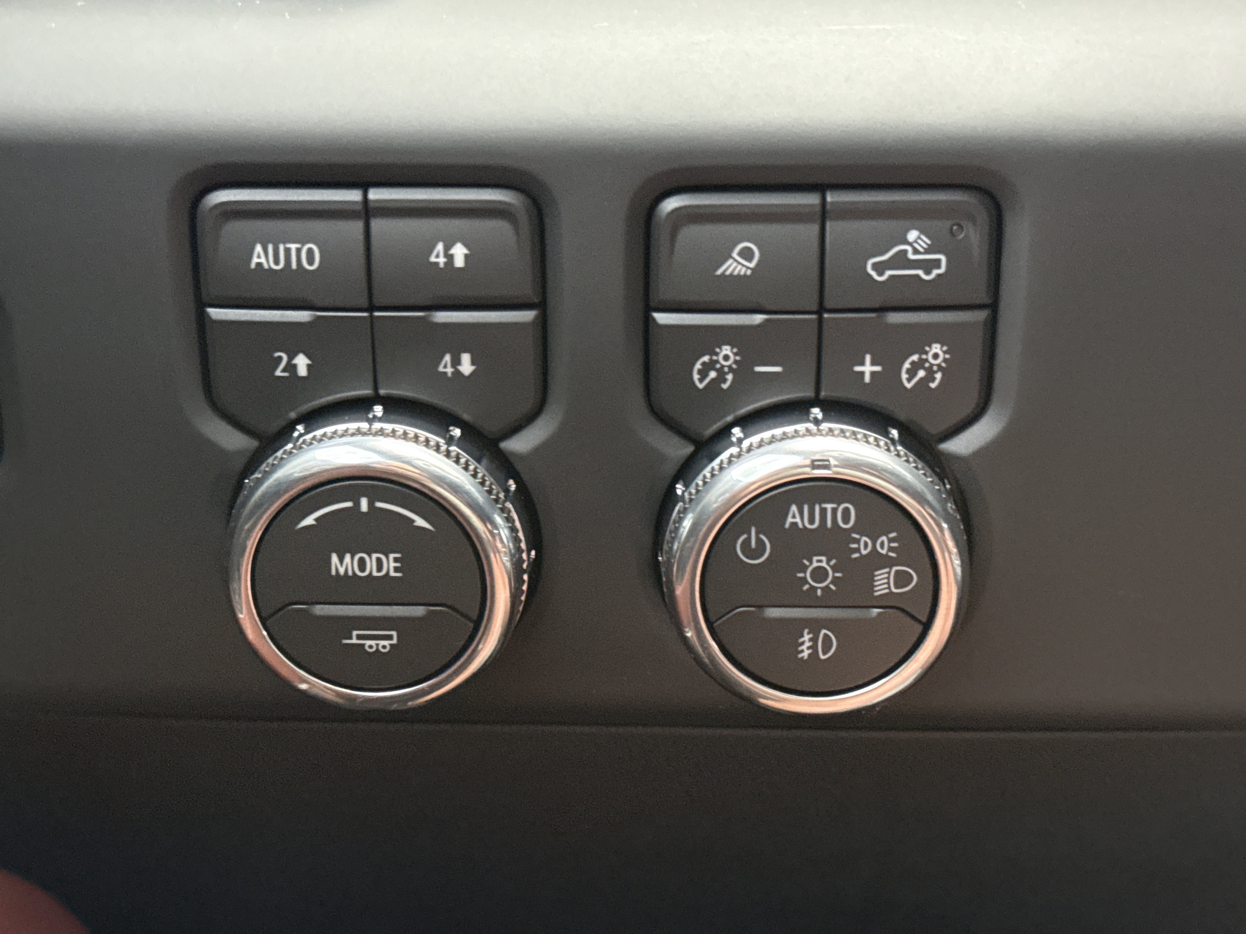 Used 2026 Onyx Black GMC Denali Ultimate image 26
