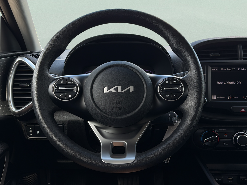 Used 2023 Snow White Pearl Kia LX image 30