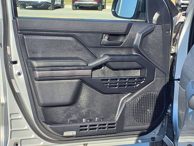 Used 2025  Toyota SR5 image 25