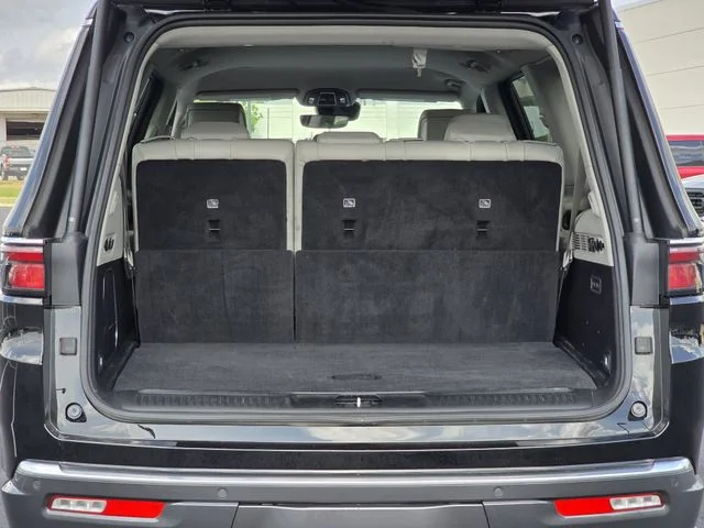 Certified Used 2022 Diamond Black Jeep Series III image 30