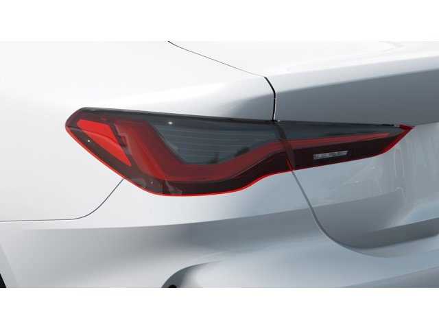 New 2027 Mineral White Metallic BMW  image 8