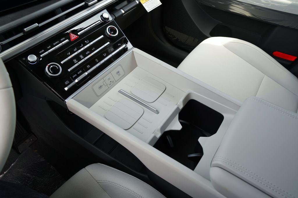 New 2026 Phantom Black Hyundai SE image 21