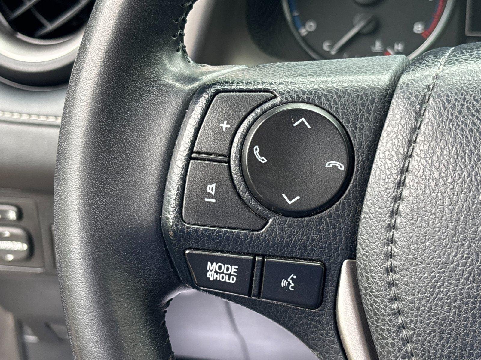 Used 2016 Magnetic Gray Metallic TOYOTA  image 18