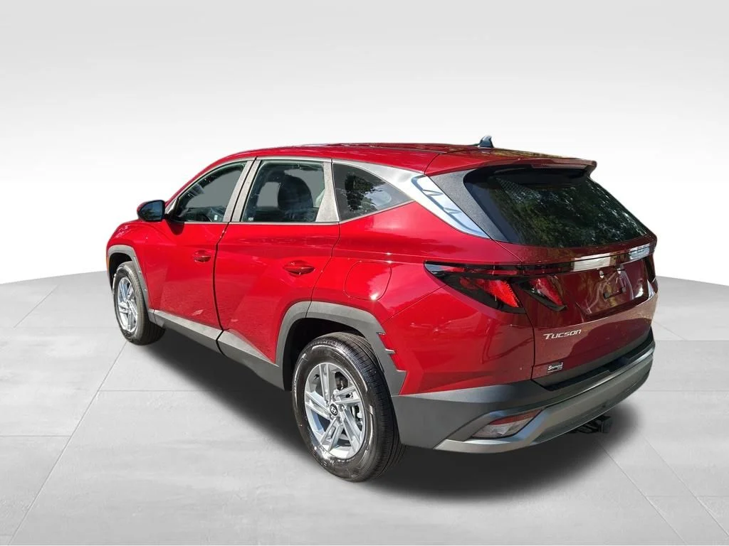 Used 2026 Red Hyundai SE image 3