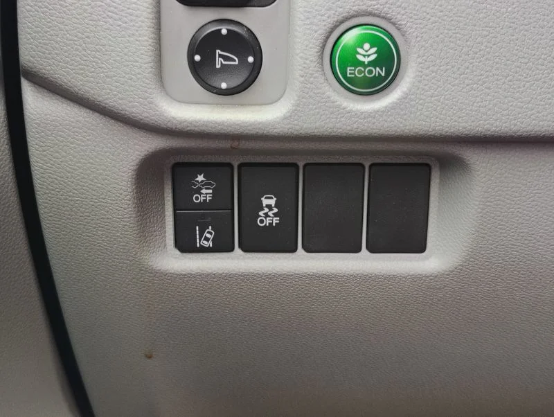 Used 2019  Honda LX image 12