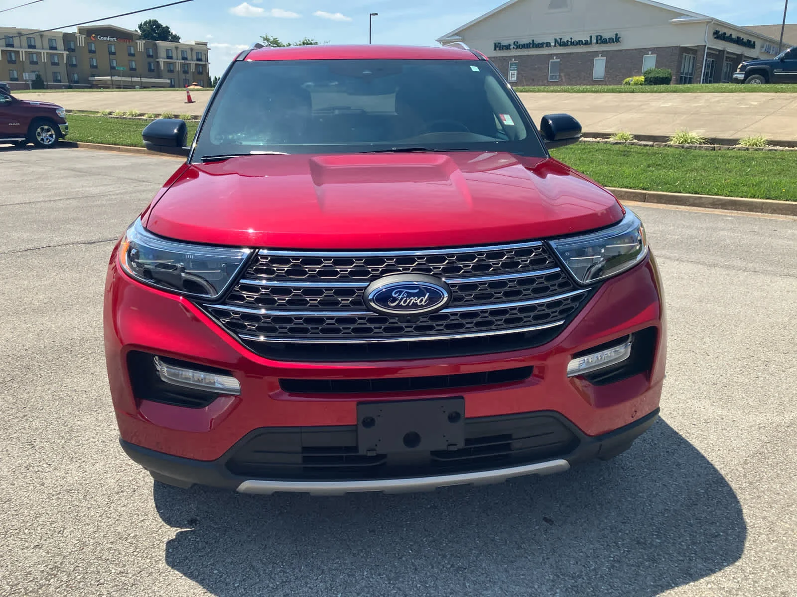 Used 2022 Rapid Red Metallic Tinted Clearcoat Ford King Ranch image 2