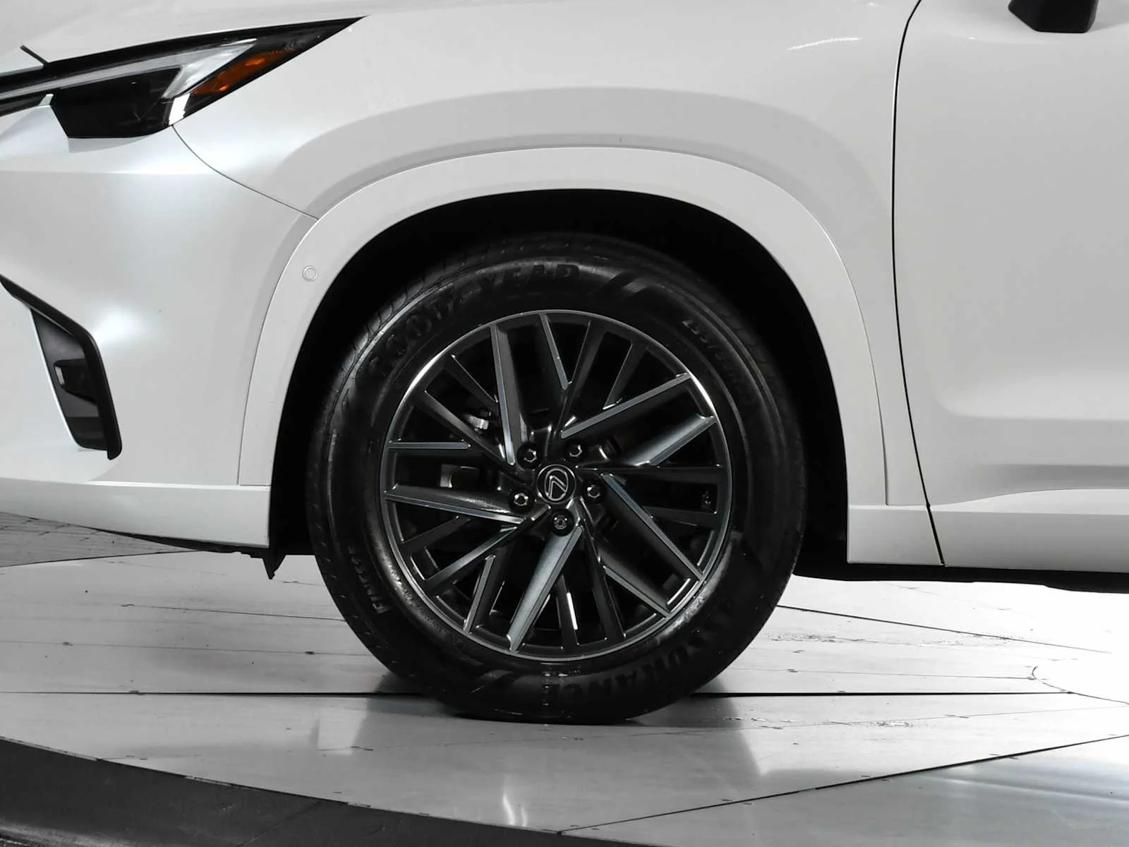 Certified Used 2025 WIND CHILL PEARL Lexus Premium image 12