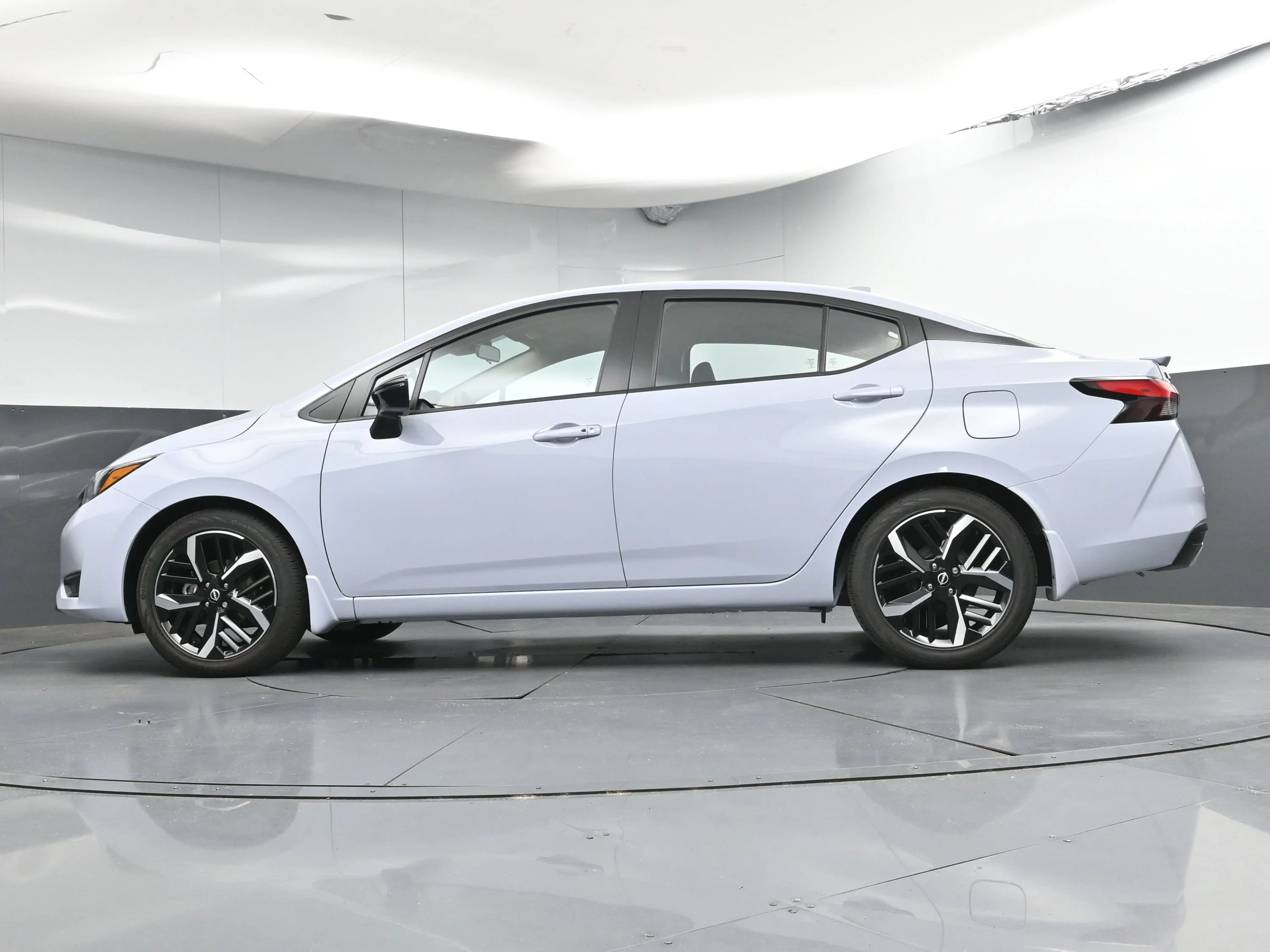 Certified Used 2025 Gray Sky Pearl Nissan SR image 27