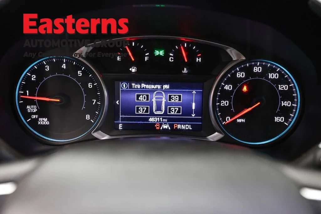 Used 2022 White Chevrolet LT image 17