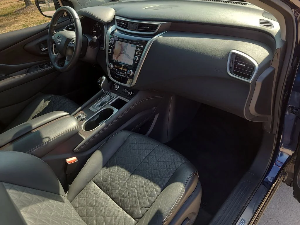 Used 2023 Blue Nissan Platinum image 11