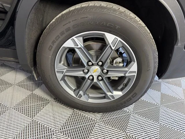 Used 2025 Black Chevrolet LT image 43