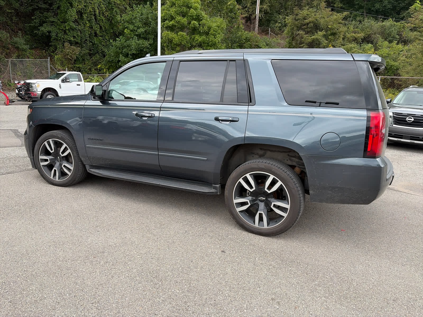 Used 2019 Shadow Gray Metallic Chevrolet Premier image 15