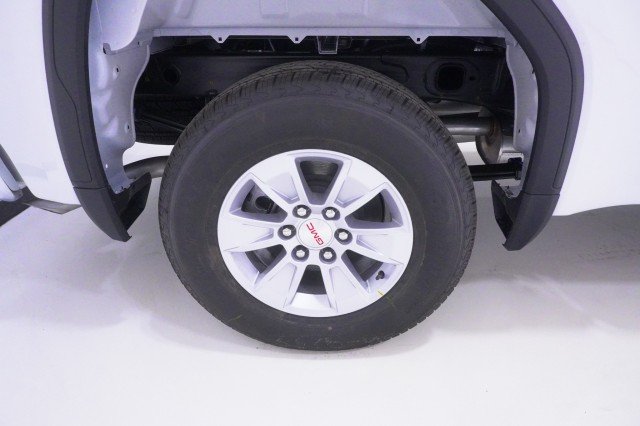 New 2026 Summit White GMC Pro image 6