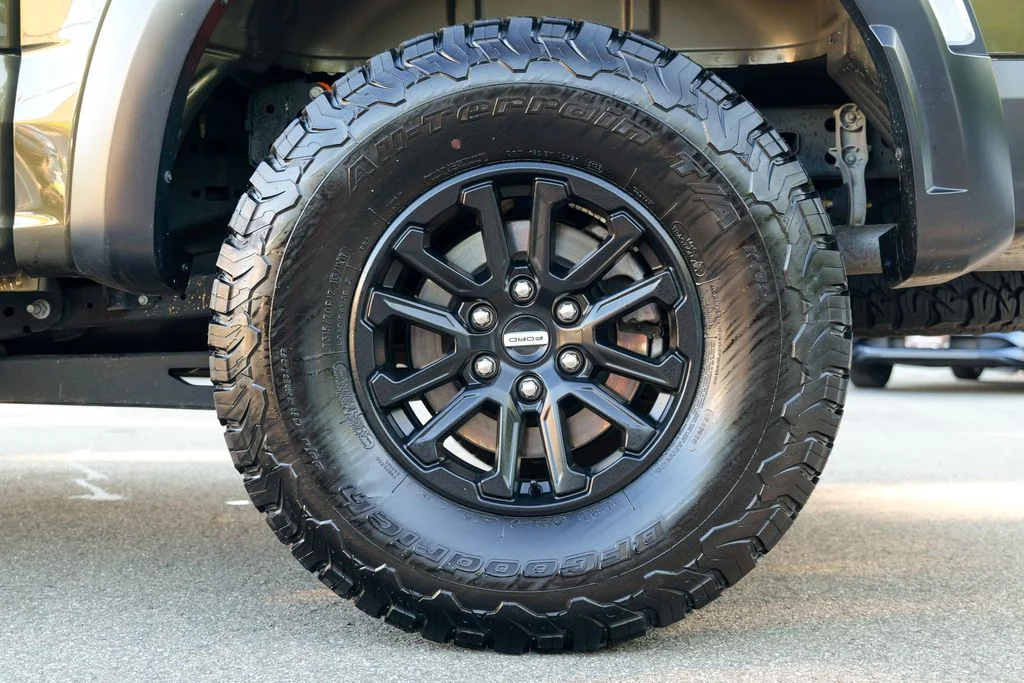 Used 2024 Green Ford Raptor image 16