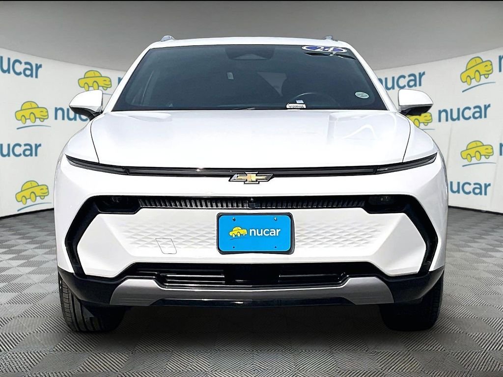 Used 2024 White Chevrolet LT image 2