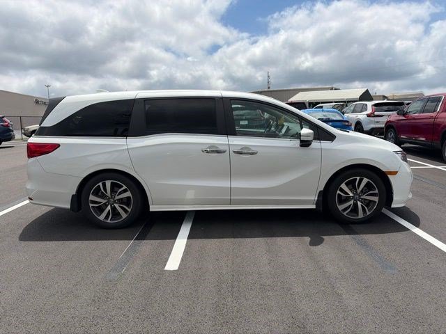 Used 2022 Platinum White Pearl Honda Touring image 8