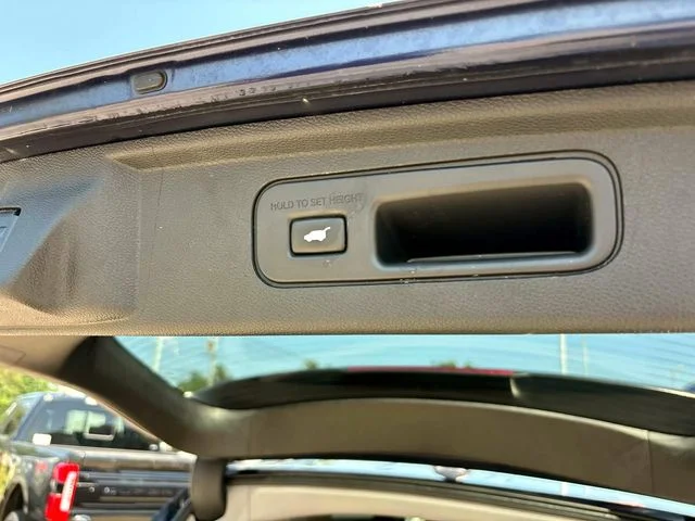 Certified Used 2020 Blue Honda EX-L image 18