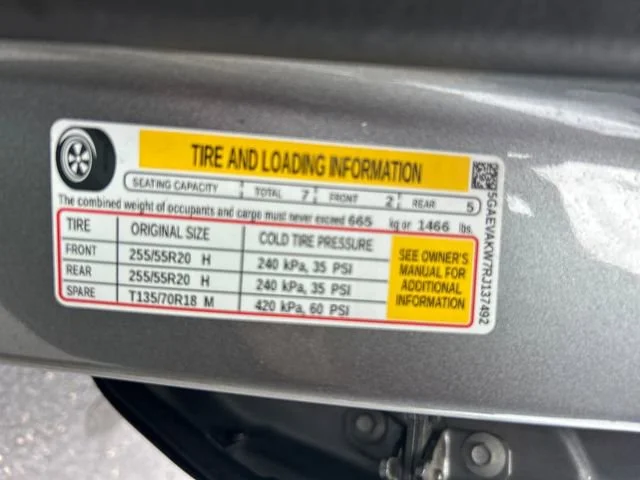 Used 2024 Moonstone Gray Metallic Buick Essence image 36